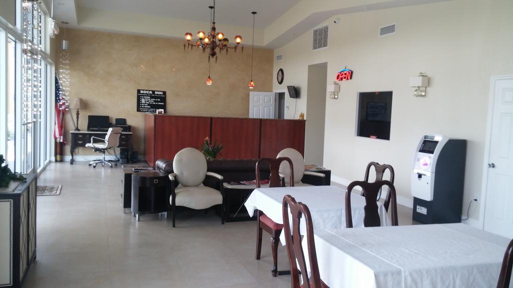 Boca Inn بوكا راتون المظهر الخارجي الصورة
